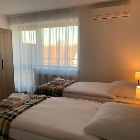 Aparthotel Krakstop 3*