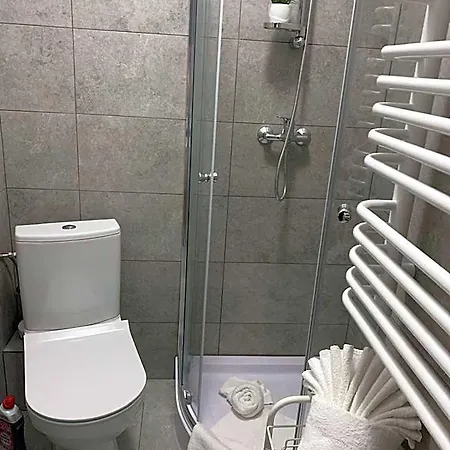Aparthotel Krakstop 3*